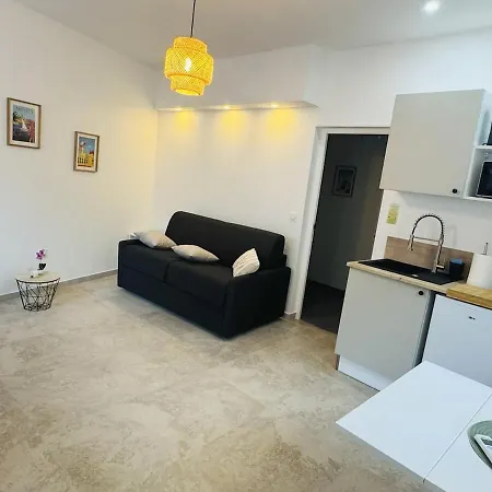 Appartement Maisonnette Vieille - Port 2 Min Away