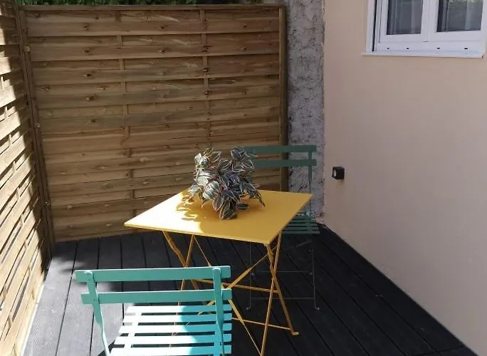 Maisonnette Vieille - Port 2 Min Away 公寓